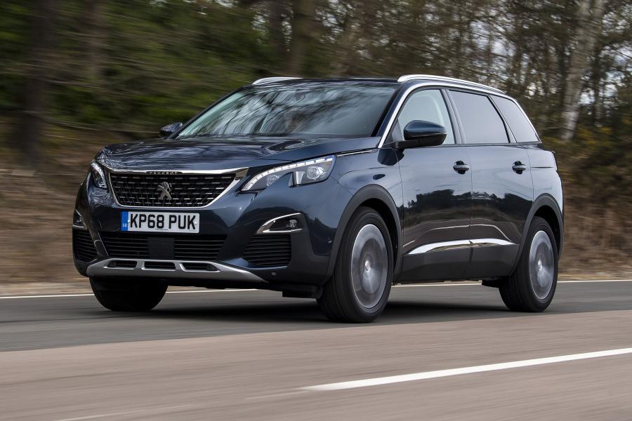  Peugeot 5008 2017 года  (UK) (фото 13 из 16)